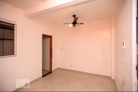 Casa para alugar com 200m², 4 quartos e 2 vagas Casa para alugar com 200m², 4 quartos e 2 vagasQuarto 4