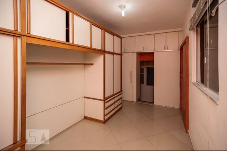Casa para alugar com 200m², 4 quartos e 2 vagas Casa para alugar com 200m², 4 quartos e 2 vagasSuíte