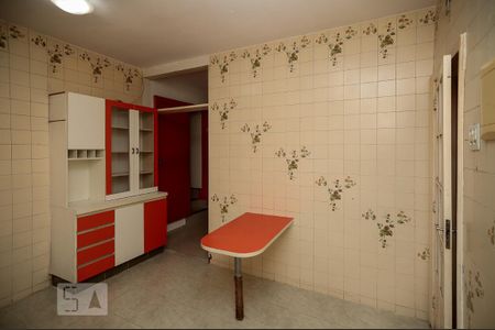 Casa para alugar com 200m², 4 quartos e 2 vagas Casa para alugar com 200m², 4 quartos e 2 vagasCozinha