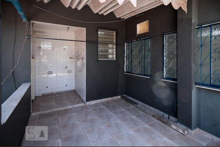Casa para alugar com 200m², 4 quartos e 2 vagas Casa para alugar com 200m², 4 quartos e 2 vagasTerraço