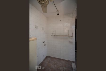 Casa para alugar com 200m², 4 quartos e 2 vagas Casa para alugar com 200m², 4 quartos e 2 vagasTerraço