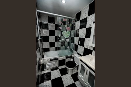 Casa para alugar com 200m², 4 quartos e 2 vagas Casa para alugar com 200m², 4 quartos e 2 vagasBanheiro da Suíte