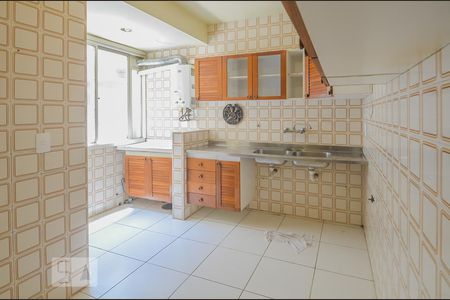 Apartamento à venda com 107m², 3 quartos e 2 vagasCozinha