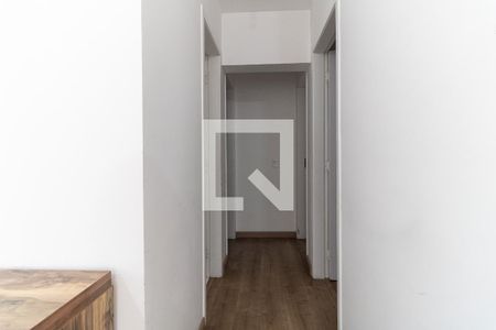 Apartamento à venda com 70m², 3 quartos e 2 vagas Apartamento à venda com 70m², 3 quartos e 2 vagasCorredor