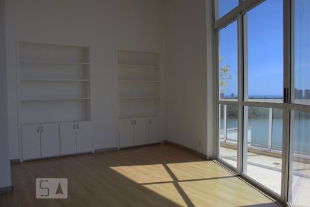 Sala de apartamento à venda com 1 quarto, 117m² em Barra da Tijuca, Rio de Janeiro