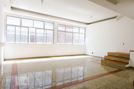 Casa de condomínio à venda com 120m², 4 quartos e 4 vagasSala