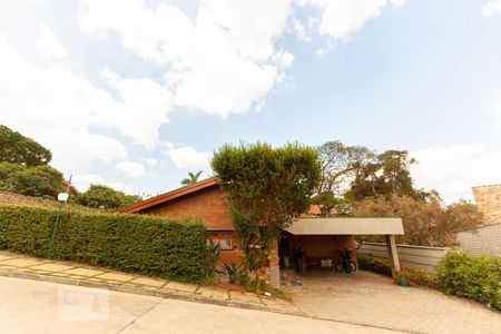 Casa de condomínio à venda com 400m², 4 quartos e 2 vagas Casa de condomínio à venda com 400m², 4 quartos e 2 vagasfachada casa