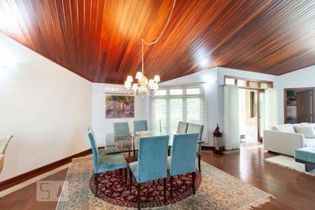 Sala de casa de condomínio à venda com 4 quartos, 400m² em Parque Taquaral, Campinas