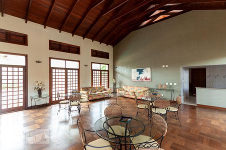 Casa de condomínio à venda com 400m², 4 quartos e 2 vagas Casa de condomínio à venda com 400m², 4 quartos e 2 vagassala de festa