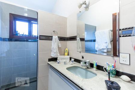 Casa de condomínio à venda com 400m², 4 quartos e 2 vagas Casa de condomínio à venda com 400m², 4 quartos e 2 vagasBanheiro suite