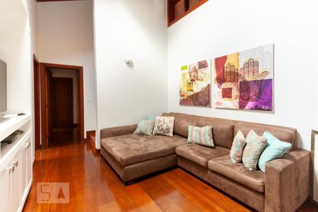 Casa de condomínio à venda com 400m², 4 quartos e 2 vagas Casa de condomínio à venda com 400m², 4 quartos e 2 vagasSala de Estar