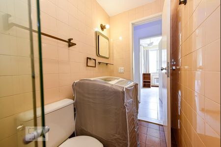 Apartamento à venda com 79m², 2 quartos e 1 vagaBanheiro Social