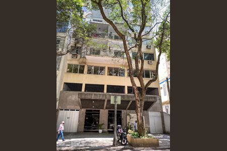 Apartamento à venda com 79m², 2 quartos e 1 vagaFachada