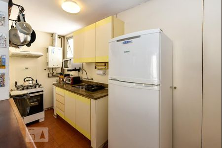 Apartamento à venda com 79m², 2 quartos e 1 vagaCozinha