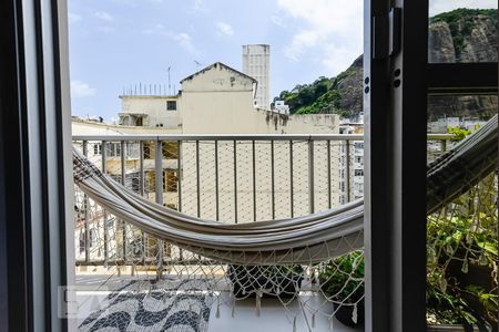 Apartamento à venda com 79m², 2 quartos e 1 vagaVaranda