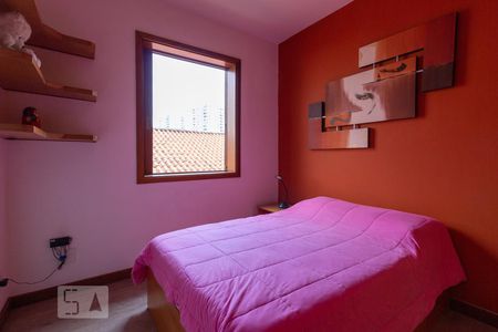 Quarto 2 de casa à venda com 3 quartos, 160m² em Jardim das Vertentes, São Paulo