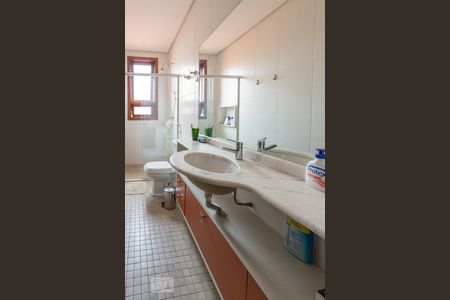 Casa à venda com 160m², 3 quartos e 2 vagasBanheiro 3