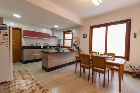 Casa à venda com 160m², 3 quartos e 2 vagasCozinha