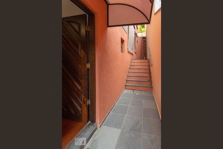 Casa à venda com 160m², 3 quartos e 2 vagasEntrada