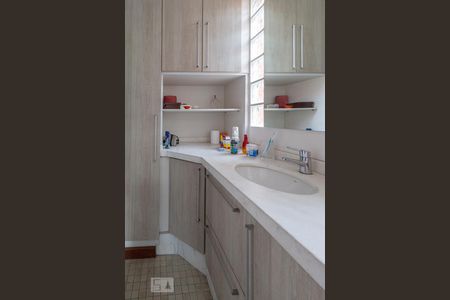 Casa à venda com 160m², 3 quartos e 2 vagasBanheiro 2