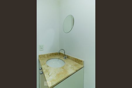 Banheiro de kitnet/studio à venda com 1 quarto, 25m² em Centro, São Paulo