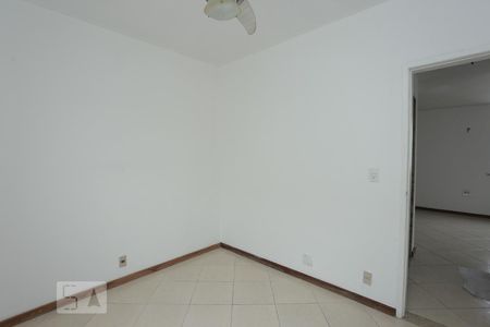 Apartamento à venda com 95m², 2 quartos e 1 vagaQuarto 2