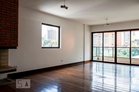 Apartamento para alugar com 135m², 3 quartos e 2 vagas Apartamento para alugar com 135m², 3 quartos e 2 vagasSala