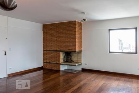Apartamento para alugar com 135m², 3 quartos e 2 vagas Apartamento para alugar com 135m², 3 quartos e 2 vagasSala