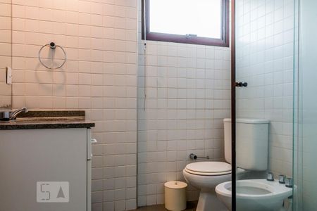 Apartamento para alugar com 135m², 3 quartos e 2 vagas Apartamento para alugar com 135m², 3 quartos e 2 vagasBanheiro da Suíte 1