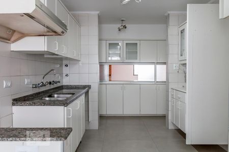 Apartamento para alugar com 135m², 3 quartos e 2 vagas Apartamento para alugar com 135m², 3 quartos e 2 vagasCozinha