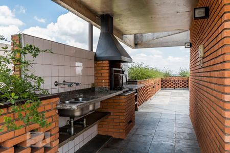 Apartamento para alugar com 135m², 3 quartos e 2 vagas Apartamento para alugar com 135m², 3 quartos e 2 vagasÁrea comum - Churrasqueira