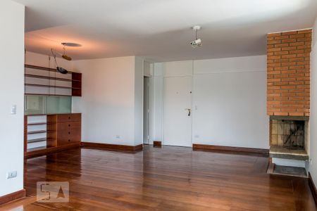 Apartamento para alugar com 135m², 3 quartos e 2 vagas Apartamento para alugar com 135m², 3 quartos e 2 vagasSala