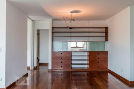 Apartamento para alugar com 135m², 3 quartos e 2 vagas Apartamento para alugar com 135m², 3 quartos e 2 vagasSala