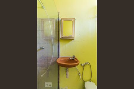 Casa à venda com 120m², 5 quartos e 2 vagasBanheiro de Serviço