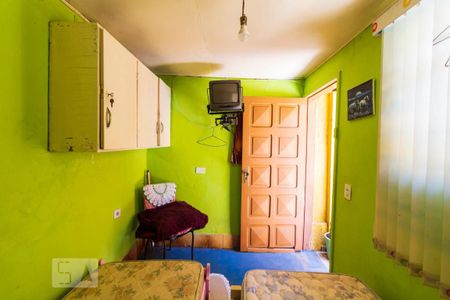 Casa à venda com 120m², 5 quartos e 2 vagasQuarto de Serviço