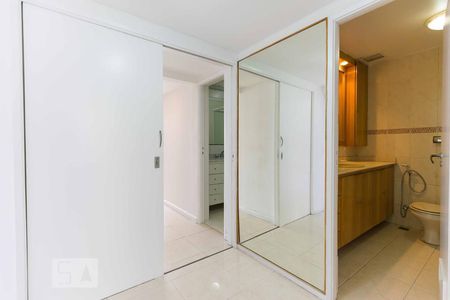 Apartamento à venda com 130m², 3 quartos e 1 vagaBanheiro