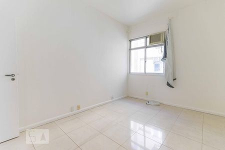 Apartamento à venda com 130m², 3 quartos e 1 vagaquarto 2