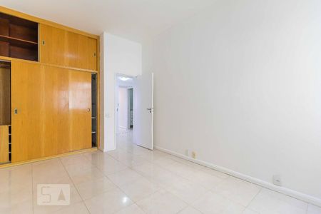 Apartamento à venda com 130m², 3 quartos e 1 vagaquarto 1