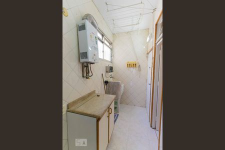 Apartamento à venda com 130m², 3 quartos e 1 vagaÁrea de Serviço