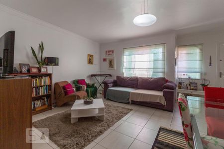 Sala de casa para alugar com 3 quartos, 120m² em Jardim das Vertentes, São Paulo
