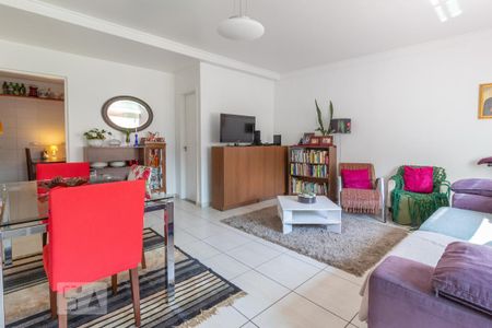 Sala de casa para alugar com 3 quartos, 120m² em Jardim das Vertentes, São Paulo