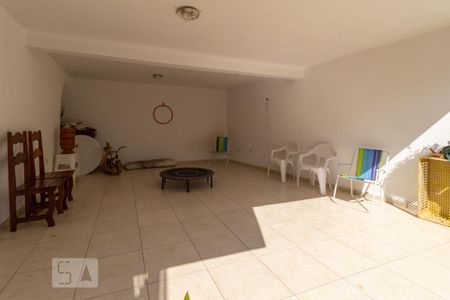 Casa para alugar com 120m², 3 quartos e 2 vagasÁrea Externa
