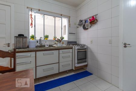 Casa para alugar com 120m², 3 quartos e 2 vagasCozinha
