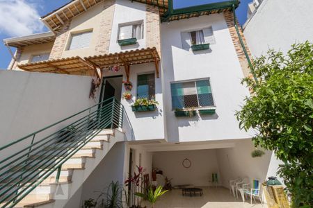 Casa para alugar com 120m², 3 quartos e 2 vagasFachada