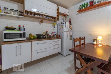 Casa para alugar com 120m², 3 quartos e 2 vagasCozinha