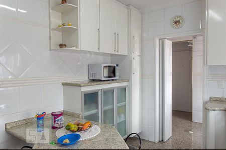 Apartamento para alugar com 136m², 3 quartos e 2 vagasCozinha