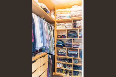 Apartamento para alugar com 136m², 3 quartos e 2 vagasCloset da suíte