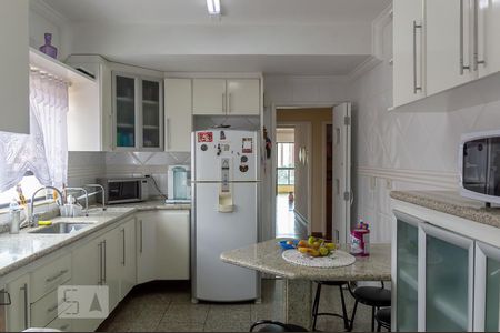 Apartamento para alugar com 136m², 3 quartos e 2 vagasCozinha