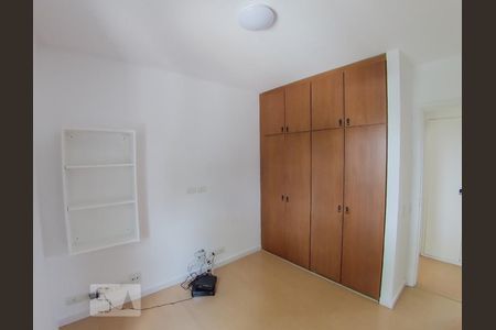 Apartamento à venda com 110m², 3 quartos e 1 vagaQuarto 2