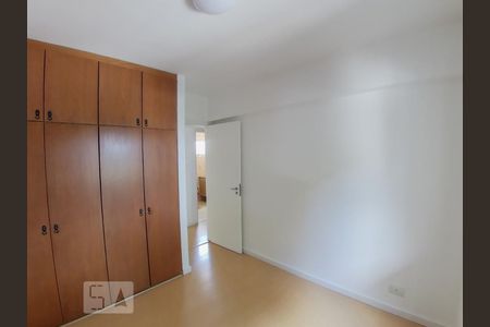 Apartamento à venda com 110m², 3 quartos e 1 vagaQuarto 2
